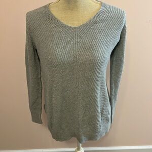 V-Neck Heathered Shaker-Stitch Cocoon Sweater size S